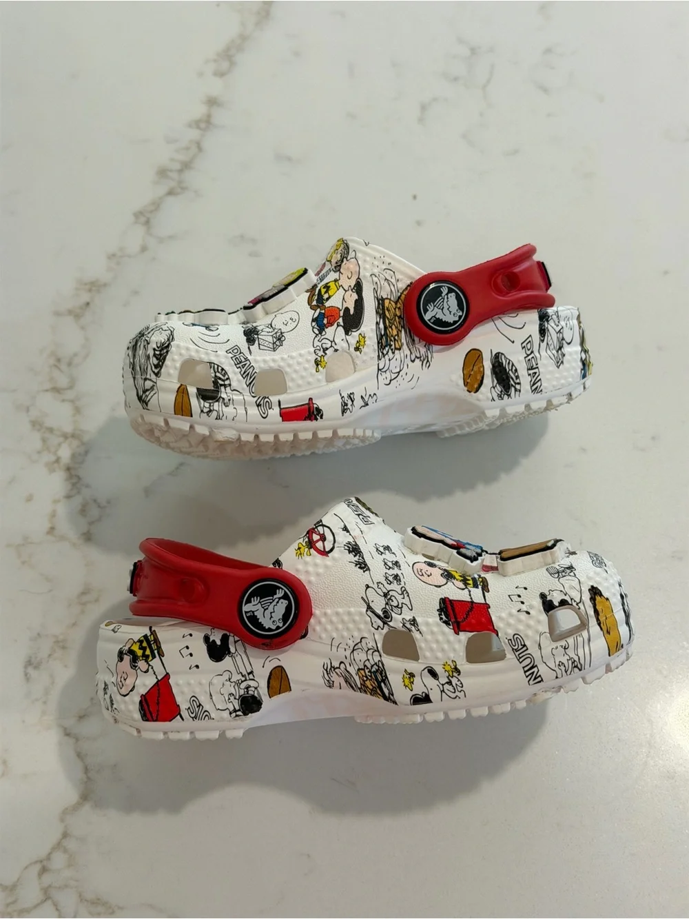 CROCS playful peanuts